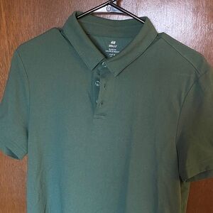 H&M Men's Polo in Forest Green